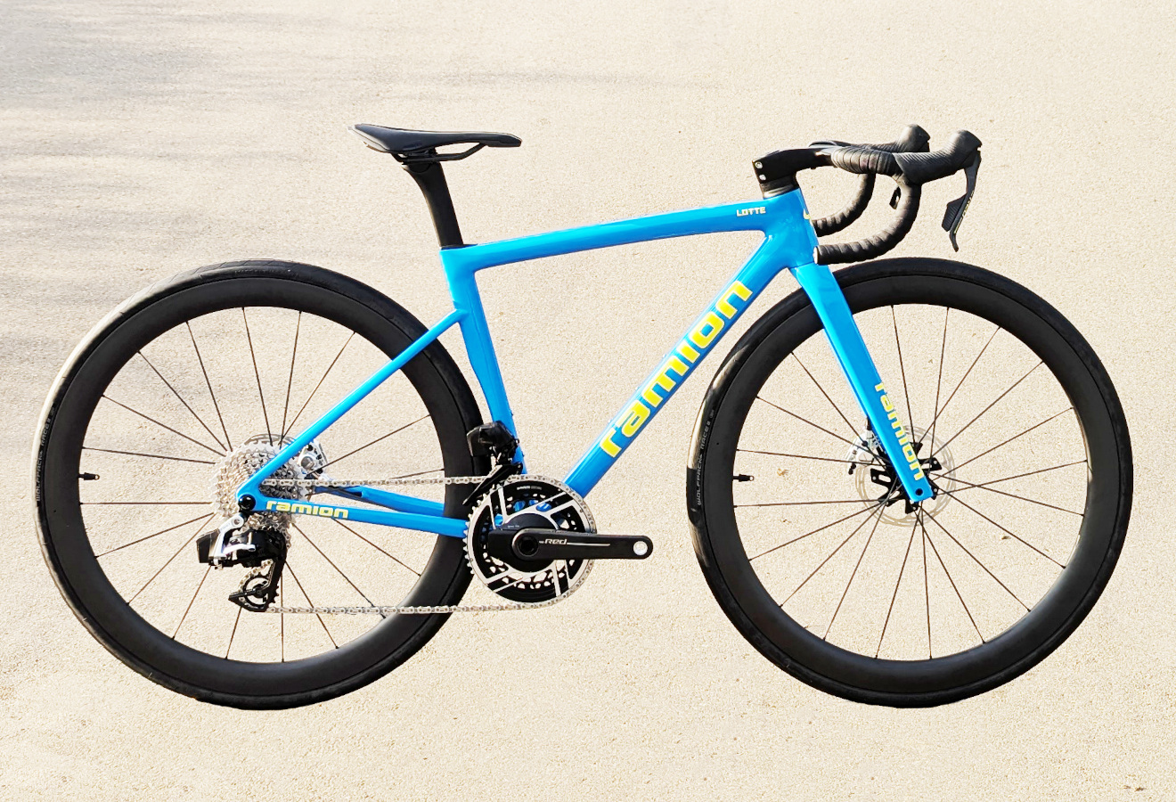 RAMLON PARDUS mit Sram Red und RAMLON R.45 SLX Laufrädern, Gewicht 6465g
